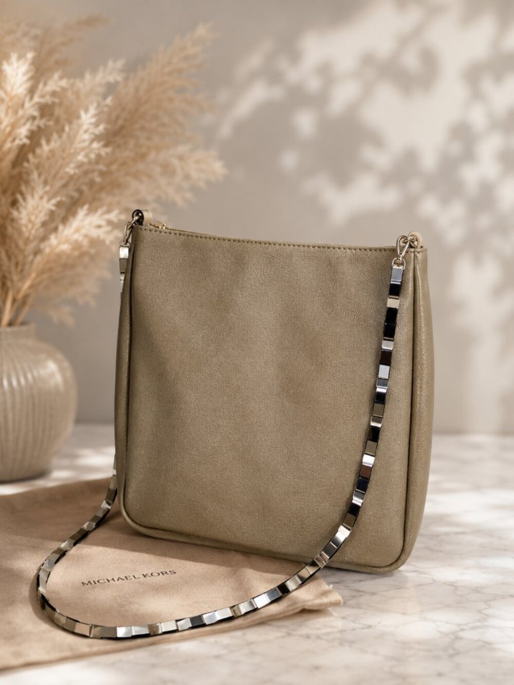 Jones New York Neutral Olive Purse Metallic Link Strap Everyday Chic Bag